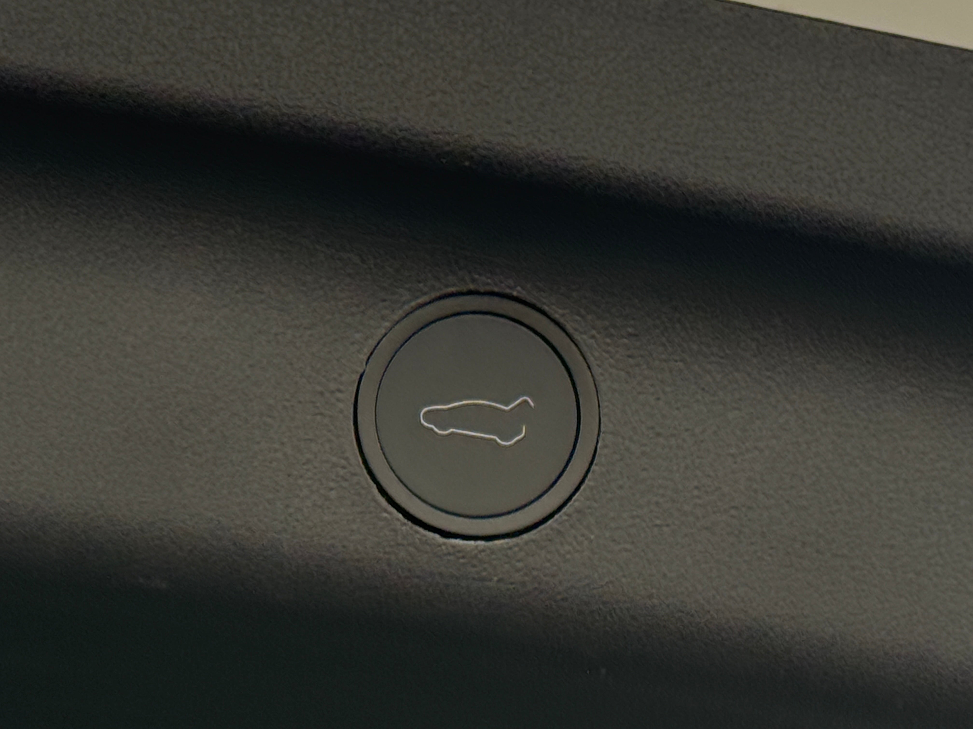 tesla model y 2024 7SAYGDEE7RA259335 image tesla model y 2024 7SAYGDEE7RA259335 image